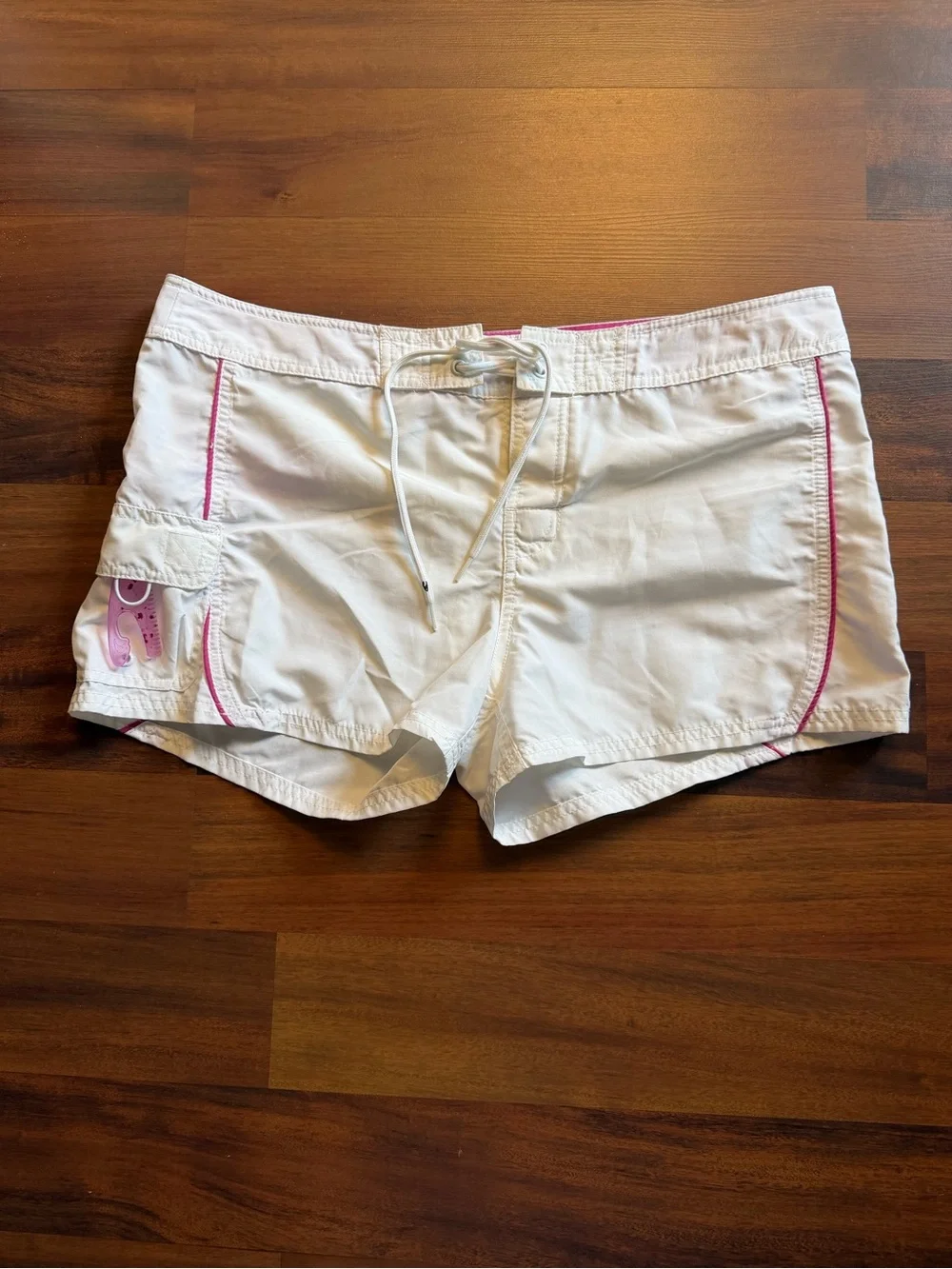 O'Neill White Women's Drawstring Board Swim Shorts With Pink Trim Y2K